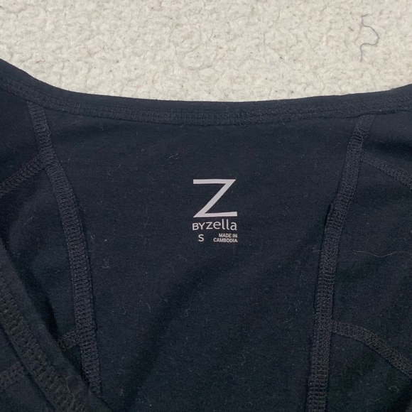 Z by Zella scoop neck favorite black t shirt - Picture 3 of 6